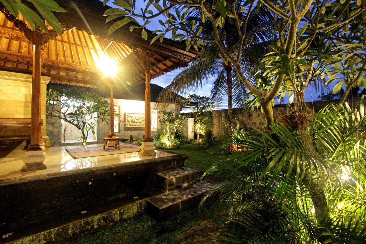 Sari House Ubud - Balinese Style Homestay Экстерьер фото