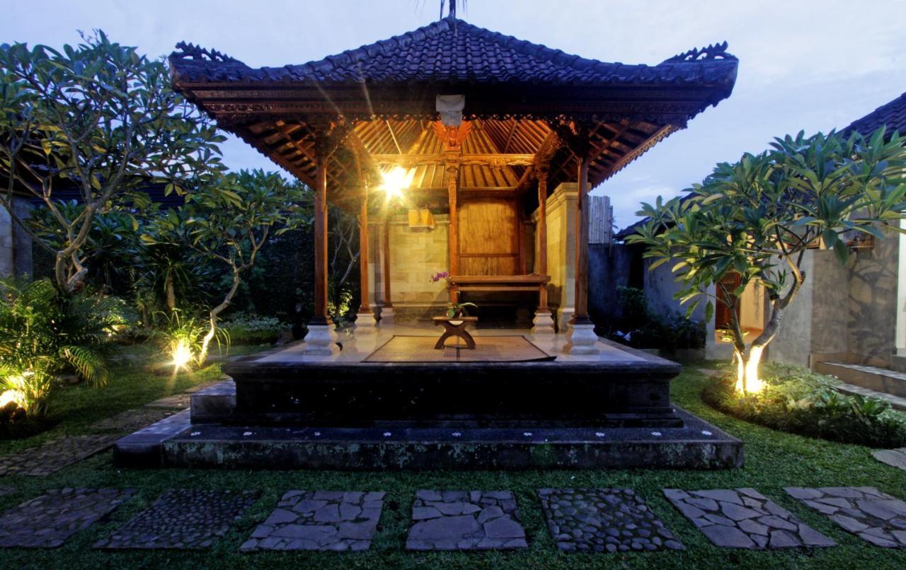 Sari House Ubud - Balinese Style Homestay Экстерьер фото