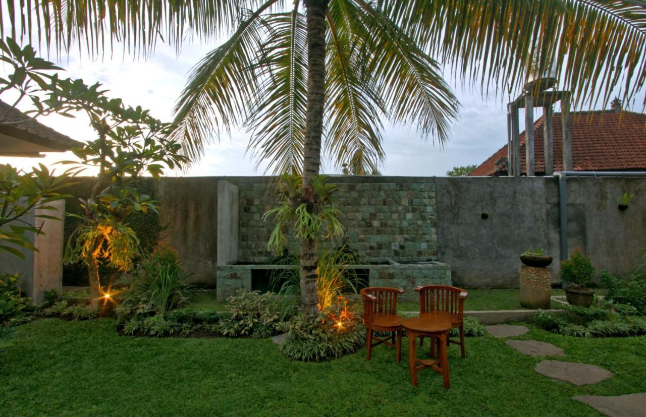 Sari House Ubud - Balinese Style Homestay Экстерьер фото