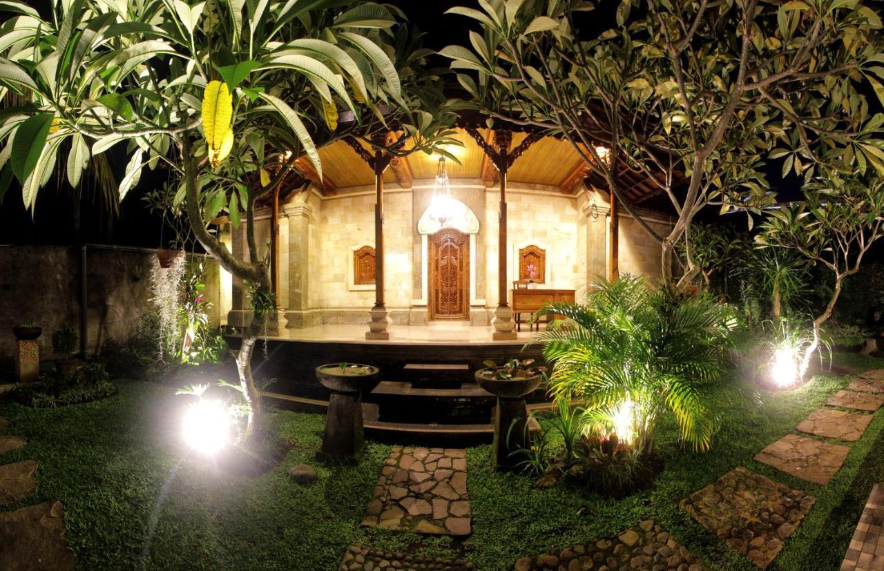 Sari House Ubud - Balinese Style Homestay Экстерьер фото