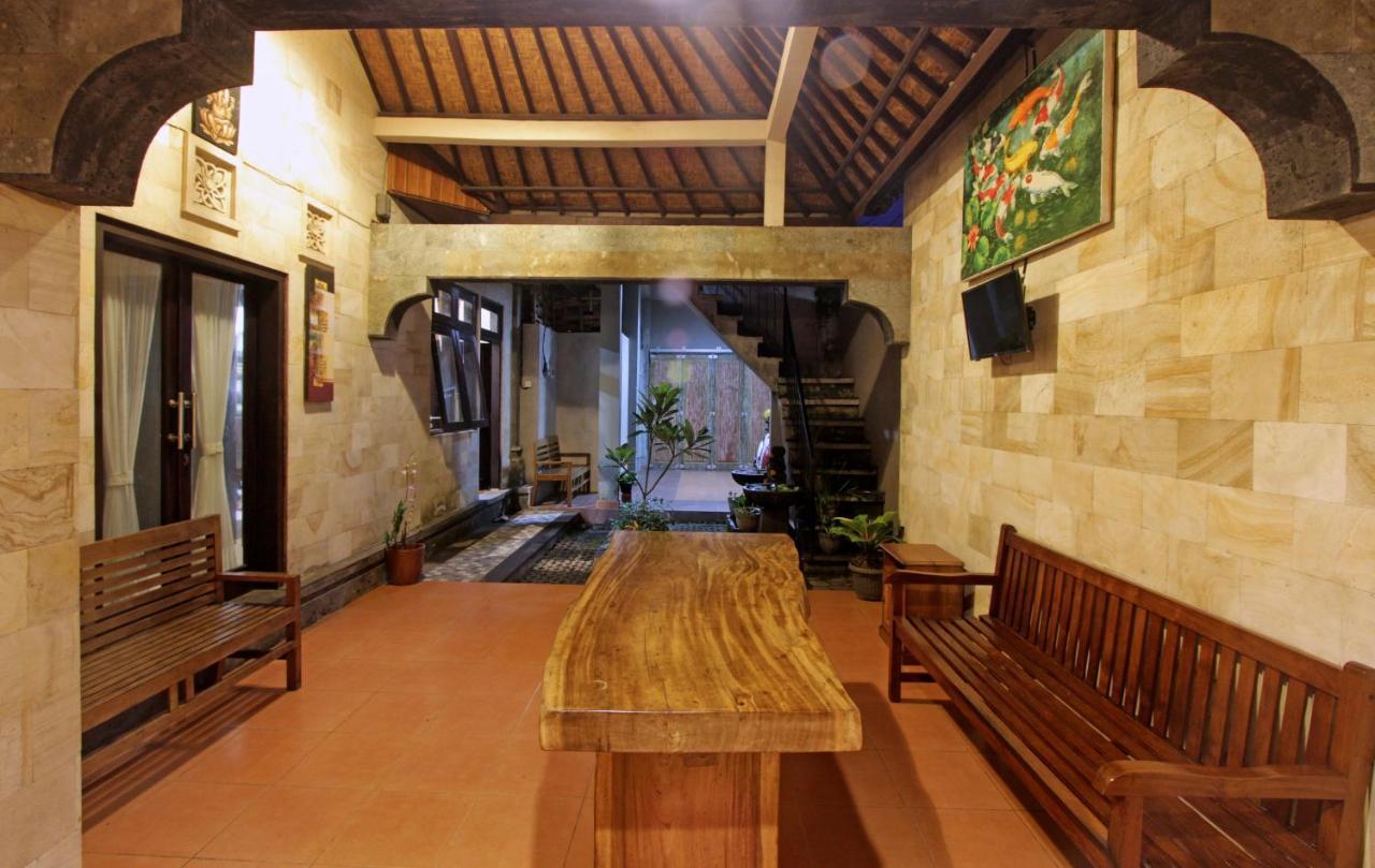 Sari House Ubud - Balinese Style Homestay Экстерьер фото